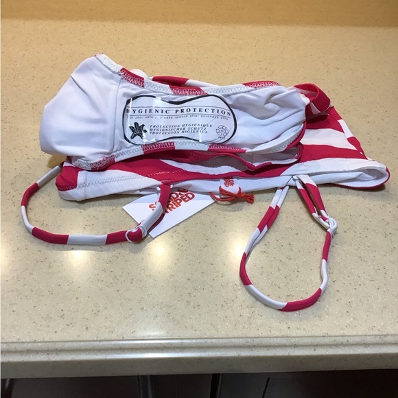 The Madeline Belted Strapless One-Piece Swimsuit - Picture 8 of 12